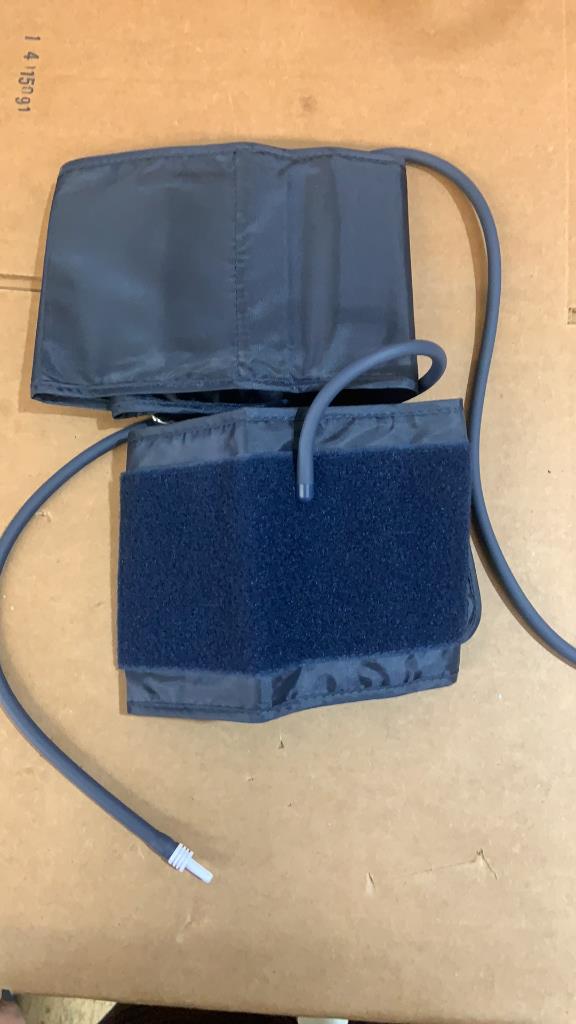 Fyydes 2 Pack Adjustable D Rings Blood Pressure Cuff La