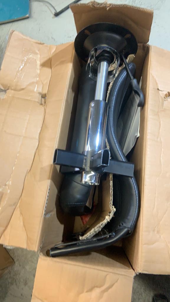 Mainstays MS55-018-039-23 Vinyl And Mesh Task Chair, Black