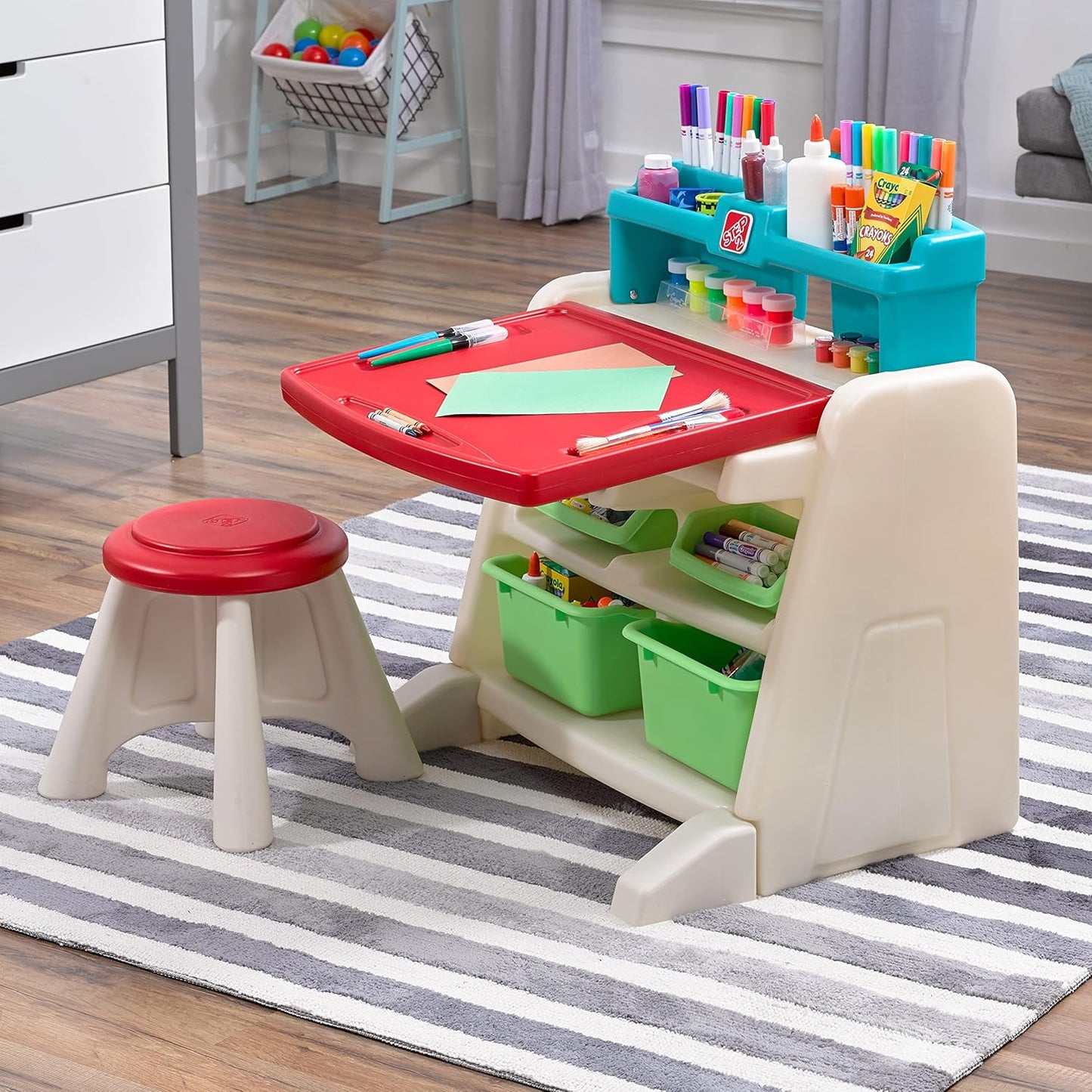 Step2 Flip and Doodle Easel Desk with Stool-836500