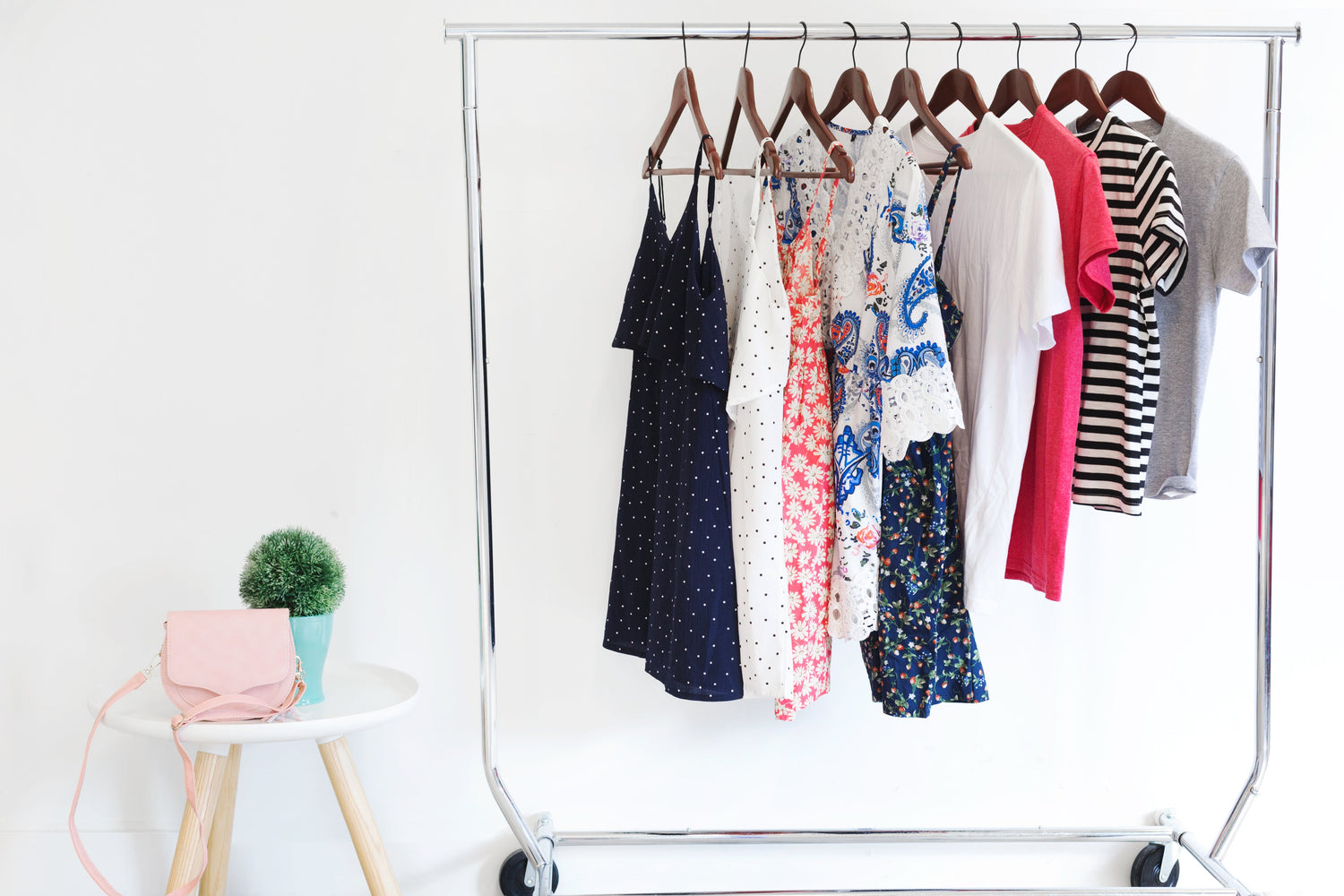Apparel & Accessories