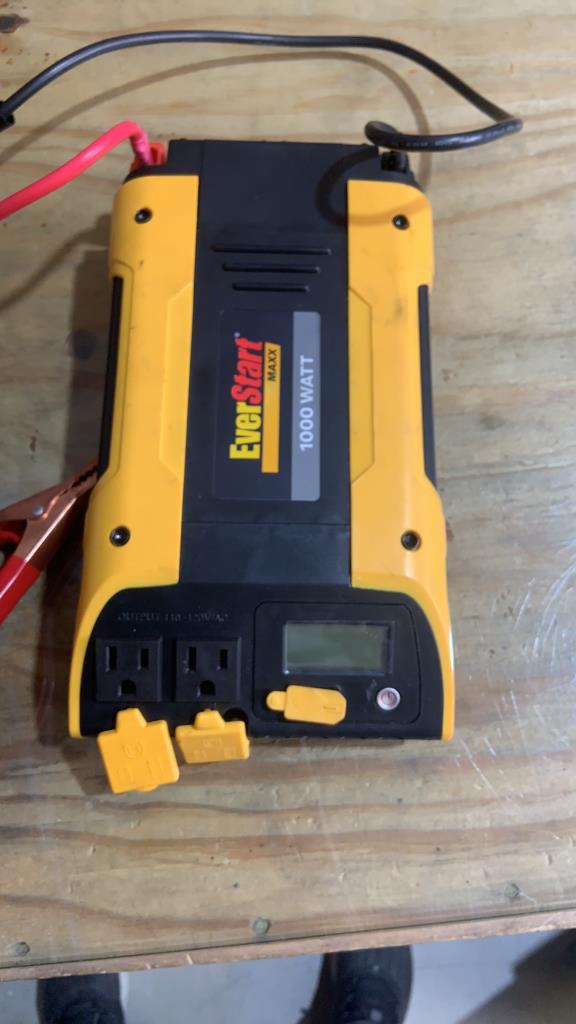 Everstart 1000 Watt Power Inverter