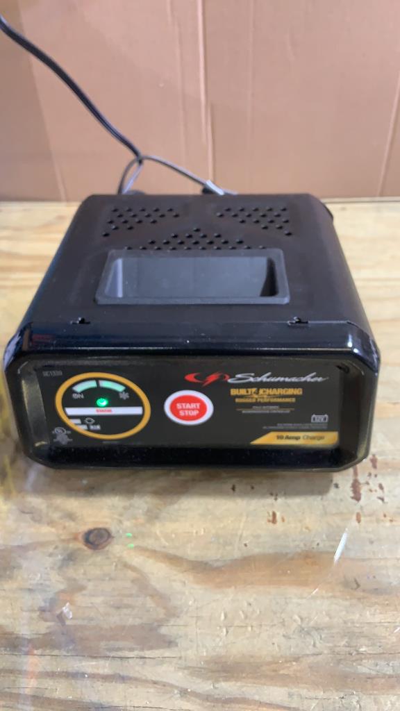 Schumacher SC1339 10A 12V DOE Battery Charger